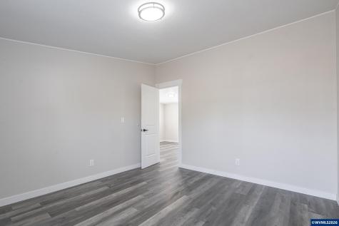1074 Rodan Avenue SE Salem OR 97306