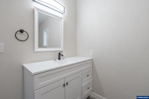1074 Rodan Avenue SE Salem OR 97306