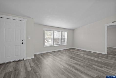 1074 Rodan Avenue SE Salem OR 97306
