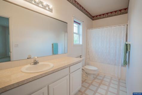 489 Zion Drive S Monmouth OR 97361