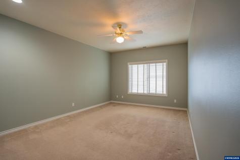 489 Zion Drive S Monmouth OR 97361