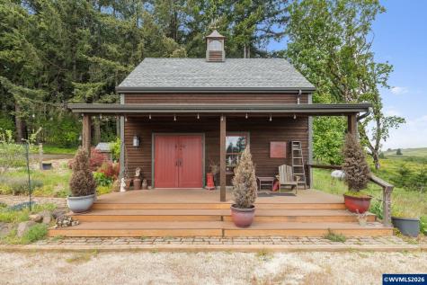 4725 Eola Drive NW Salem OR 97304