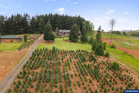 4725 Eola Drive NW Salem OR 97304