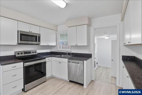 704 16th Avenue SW Albany OR 97321