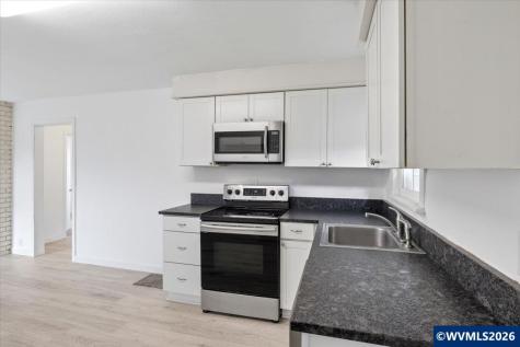 704 16th Avenue SW Albany OR 97321