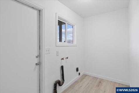 704 16th Avenue SW Albany OR 97321