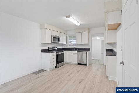 704 16th Avenue SW Albany OR 97321