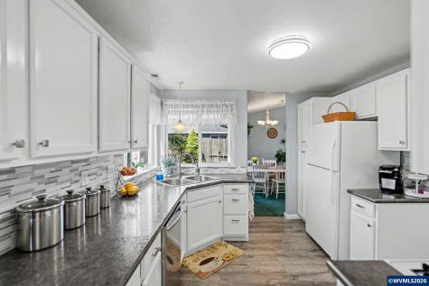 2835 Bridlewood Lp SE Albany OR 97322