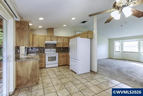 1636 SE Jonathan Avenue Dallas OR 97338