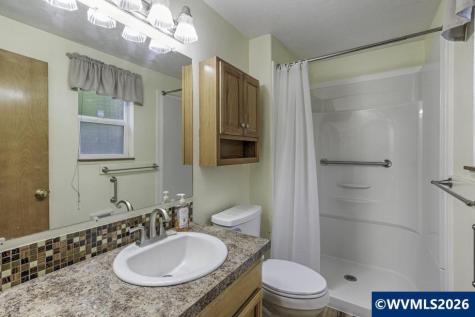 1636 SE Jonathan Avenue Dallas OR 97338