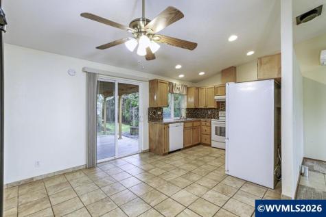 1636 SE Jonathan Avenue Dallas OR 97338