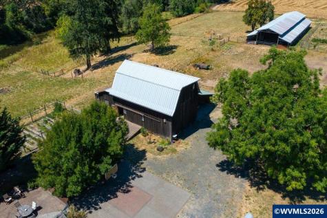 11255 Kroenig Road Amity OR 97101