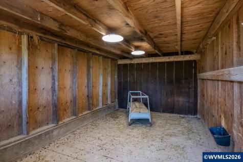 11255 Kroenig Road Amity OR 97101