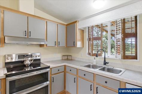 39096 Shelburn Drive Scio OR 97374