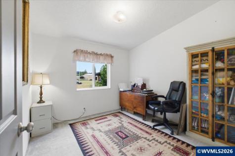 39096 Shelburn Drive Scio OR 97374