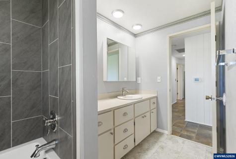 10418 Champoeg Road NE Aurora OR 97002