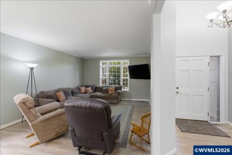 2696 Eastlake Drive SE Salem OR 97306