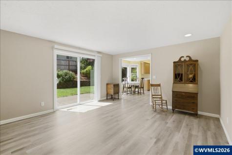 2696 Eastlake Drive SE Salem OR 97306