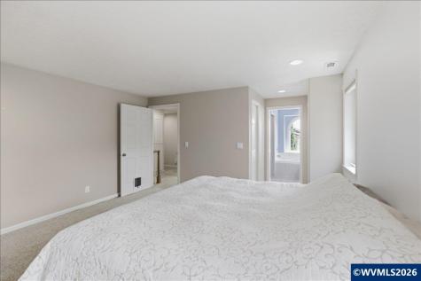 2696 Eastlake Drive SE Salem OR 97306