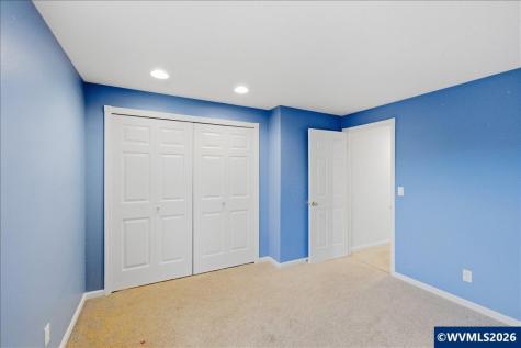 2696 Eastlake Drive SE Salem OR 97306