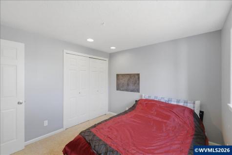 2696 Eastlake Drive SE Salem OR 97306
