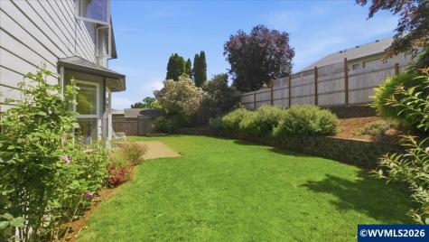2696 Eastlake Drive SE Salem OR 97306