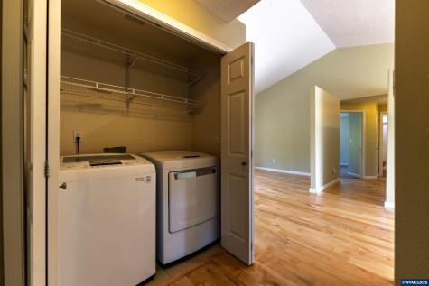 2190 NW Cluster Oak Avenue Albany OR 97321