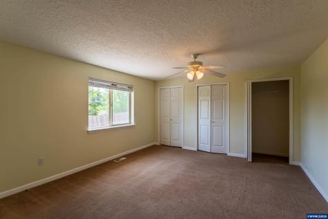 2190 NW Cluster Oak Avenue Albany OR 97321
