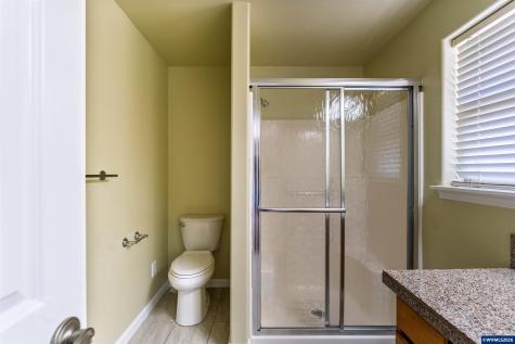 2190 NW Cluster Oak Avenue Albany OR 97321