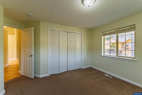 2190 NW Cluster Oak Avenue Albany OR 97321
