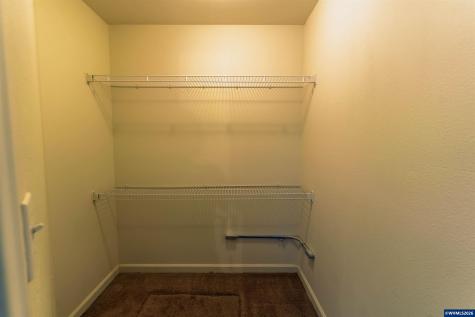 2190 NW Cluster Oak Avenue Albany OR 97321