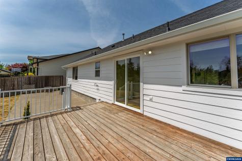 2190 NW Cluster Oak Avenue Albany OR 97321