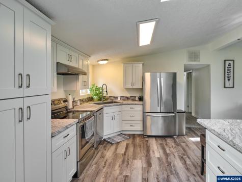 12175 W Stayton Road Aumsville OR 97325