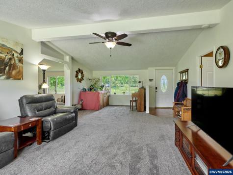 12175 W Stayton Road Aumsville OR 97325