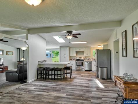 12175 W Stayton Road Aumsville OR 97325
