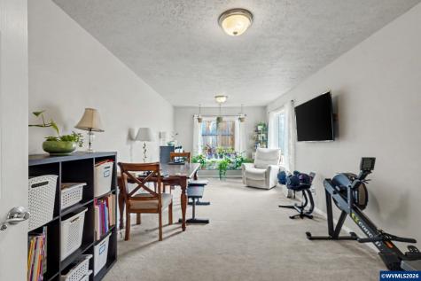 151 Breyonna Way Silverton OR 97381