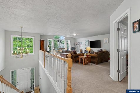 151 Breyonna Way Silverton OR 97381