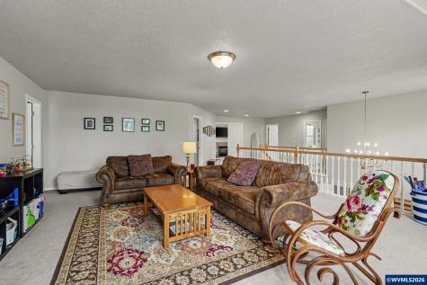 151 Breyonna Way Silverton OR 97381