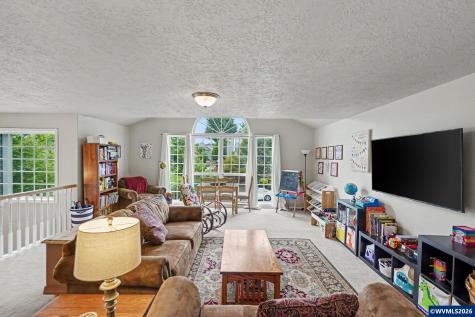 151 Breyonna Way Silverton OR 97381