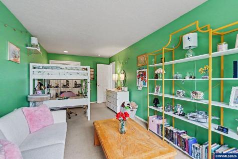 151 Breyonna Way Silverton OR 97381