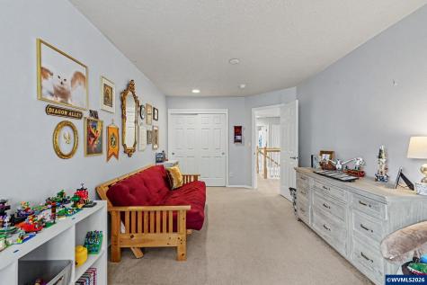 151 Breyonna Way Silverton OR 97381