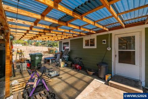 1037 Pleasant Valley Road Sweet Home OR 97386