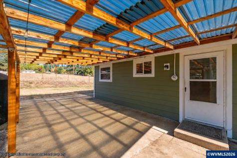 1037 Pleasant Valley Road Sweet Home OR 97386