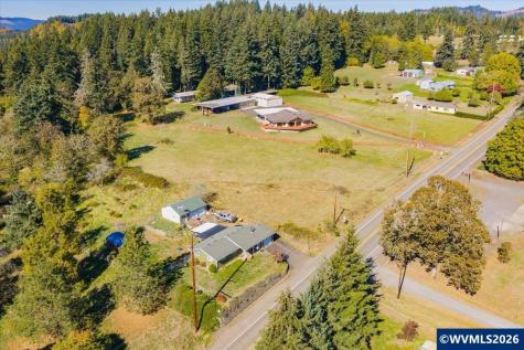 1037 Pleasant Valley Road Sweet Home OR 97386