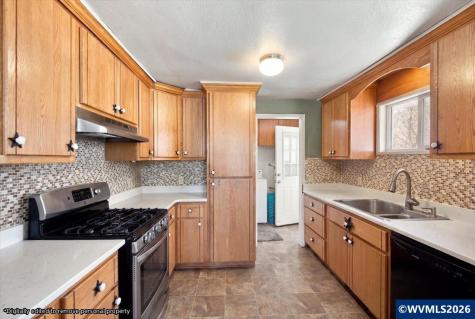 1037 Pleasant Valley Road Sweet Home OR 97386