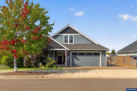 1023 Jaysie Drive Silverton OR 97381