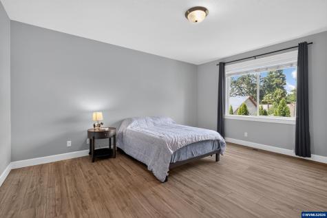 1023 Jaysie Drive Silverton OR 97381