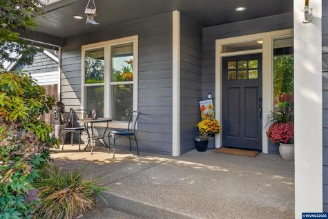 1023 Jaysie Drive Silverton OR 97381