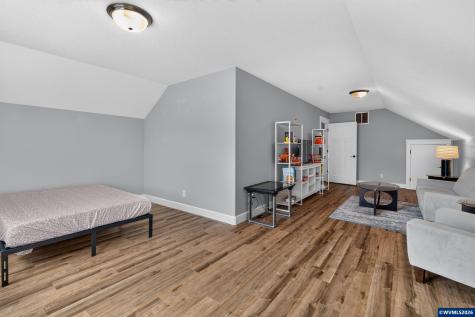 1023 Jaysie Drive Silverton OR 97381