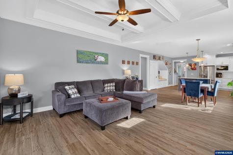 1023 Jaysie Drive Silverton OR 97381